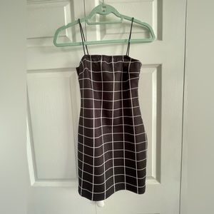 Body con short dress